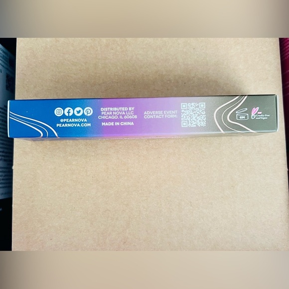 NIB Pear Nova Eye Duo Stick Shadow + Liner in Azurite & Unakite (2 duo sticks) - Picture 8 of 8